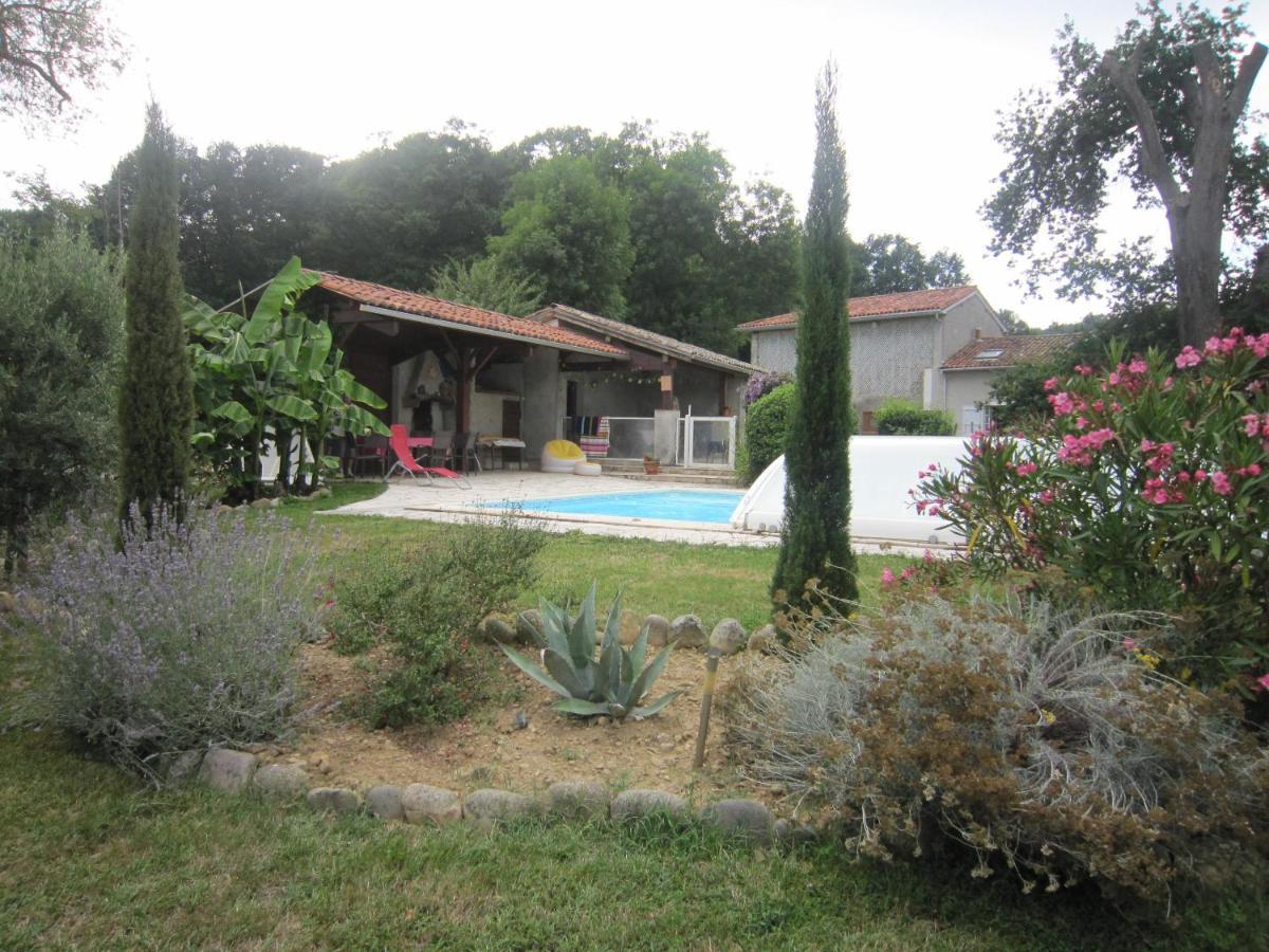 Bed and Breakfast Chez Mamie Jo A La Campagne Ponlat-Taillebourg Екстер'єр фото